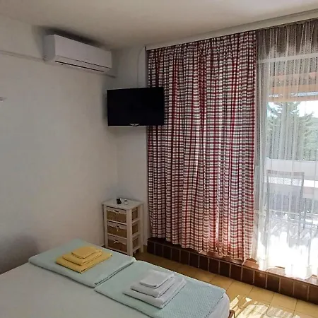 Apartman Mirta 1 *