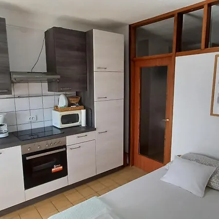Apartment Mirta 1 Pavicini